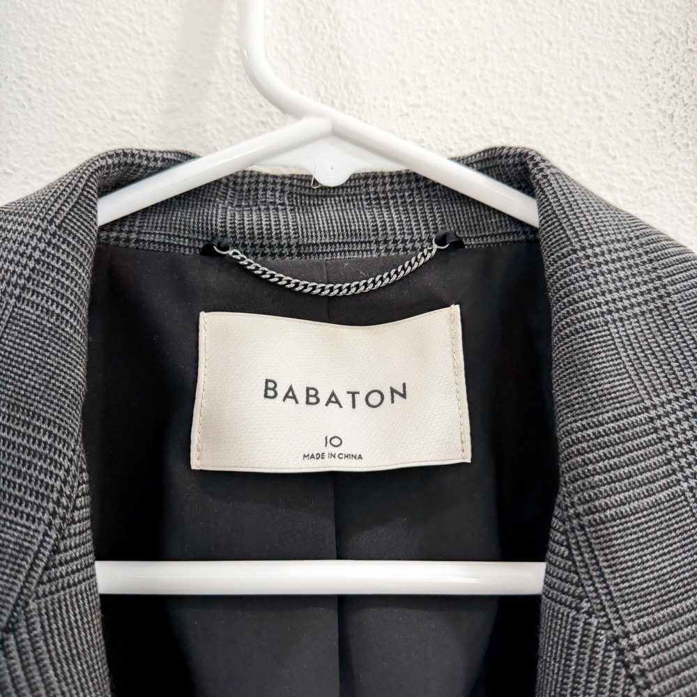 Aritzia Babaton Academia Plaid Preppy Minimalist Blazer Black Gray 10 - Picture 5 of 5